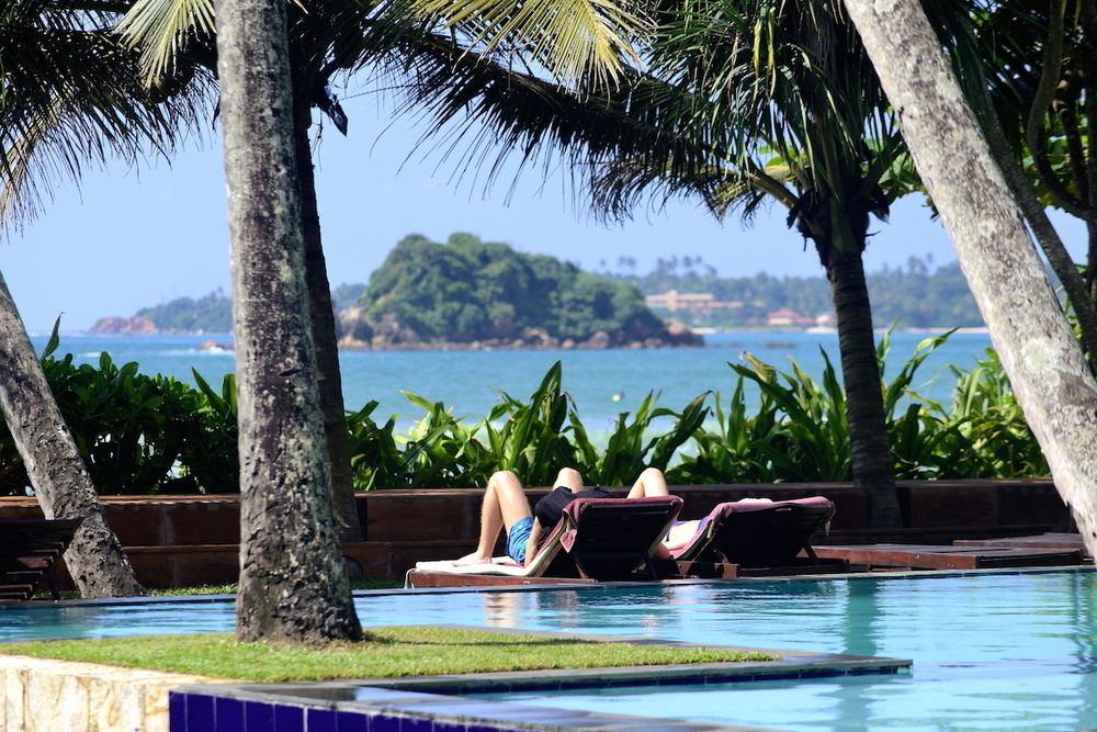 Weligama Bay Resort Exterior photo